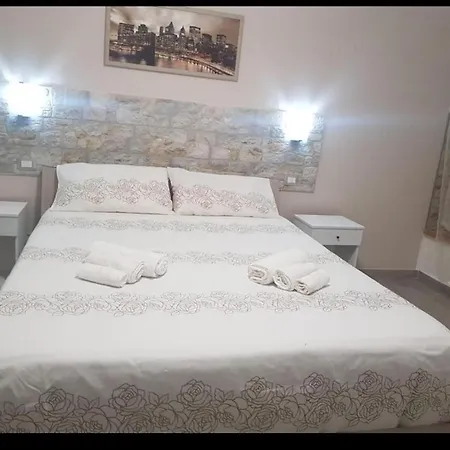 Tourist House *