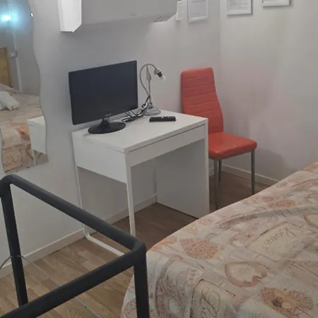 Tourist House *